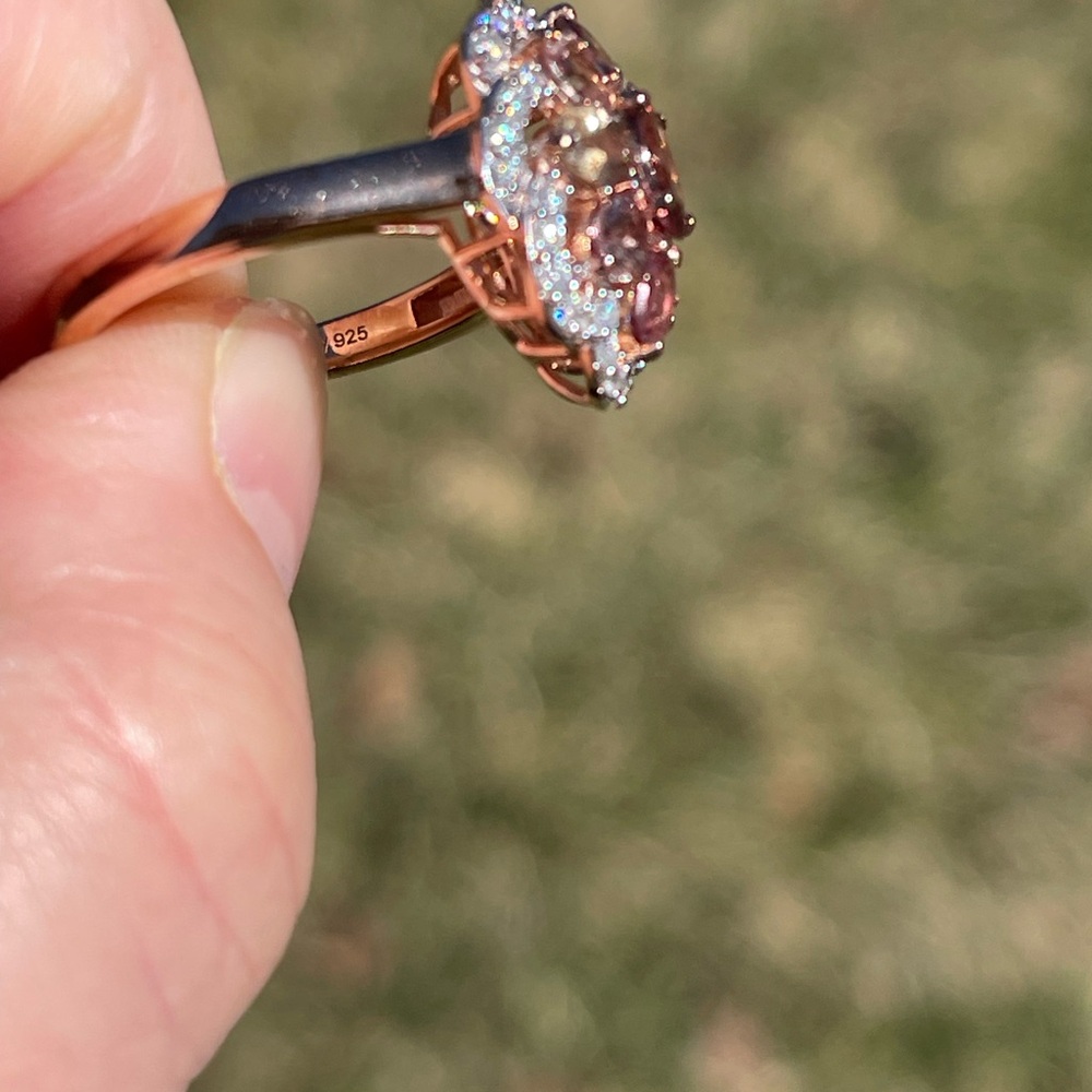 Madagascar Color Change Garnet Floral Ring - Picture 6 of 7